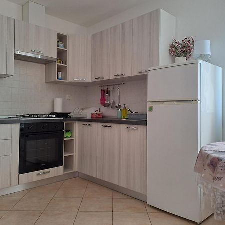 Apartman valbandon Fažana Buitenkant foto