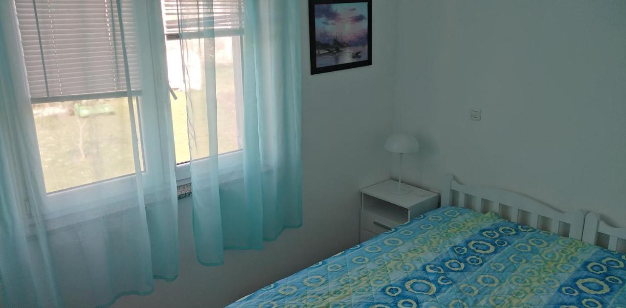 Apartman valbandon Fažana Buitenkant foto