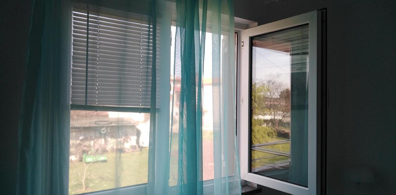 Apartman valbandon Fažana Buitenkant foto
