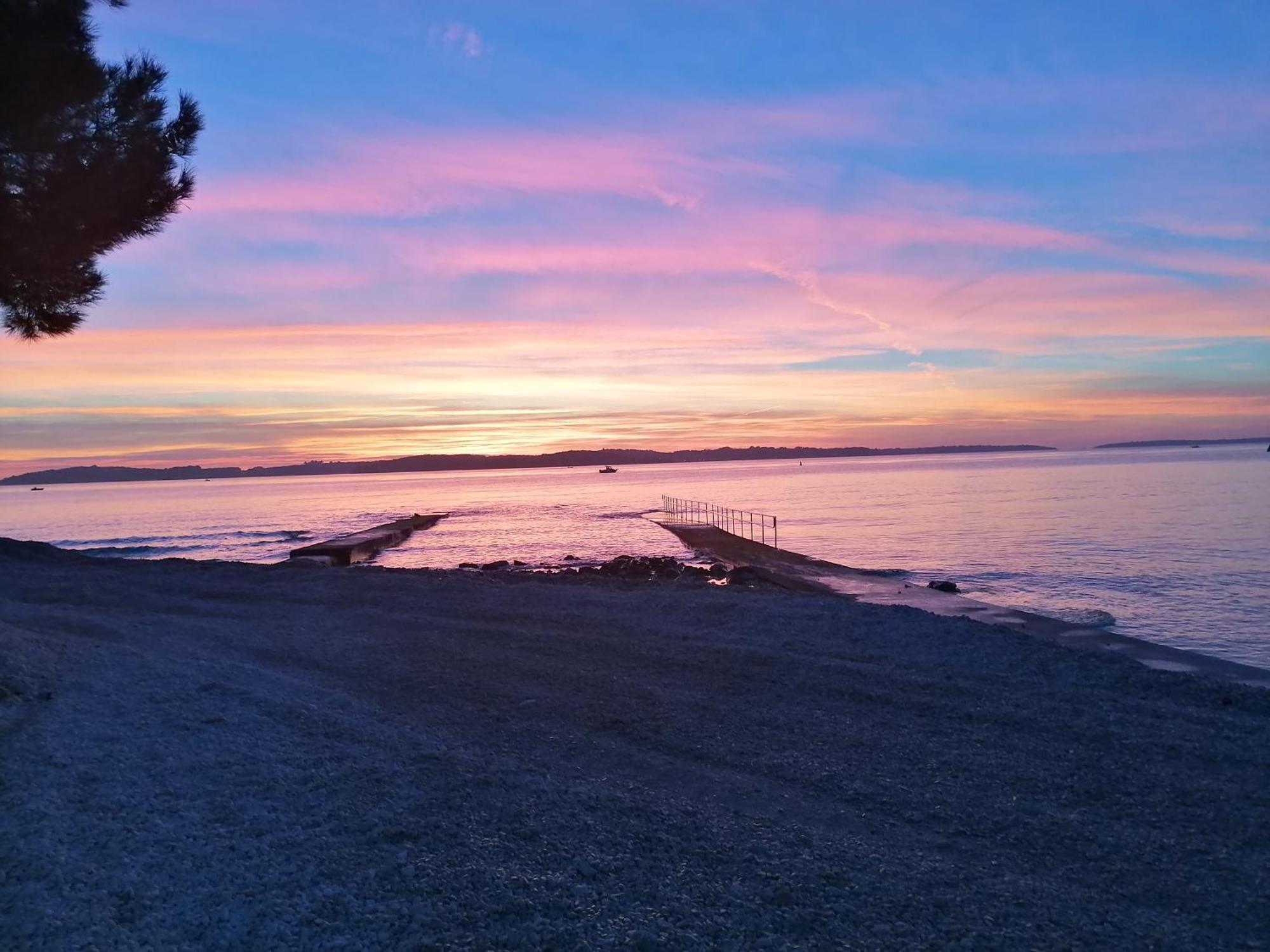 Apartman valbandon Fažana Buitenkant foto