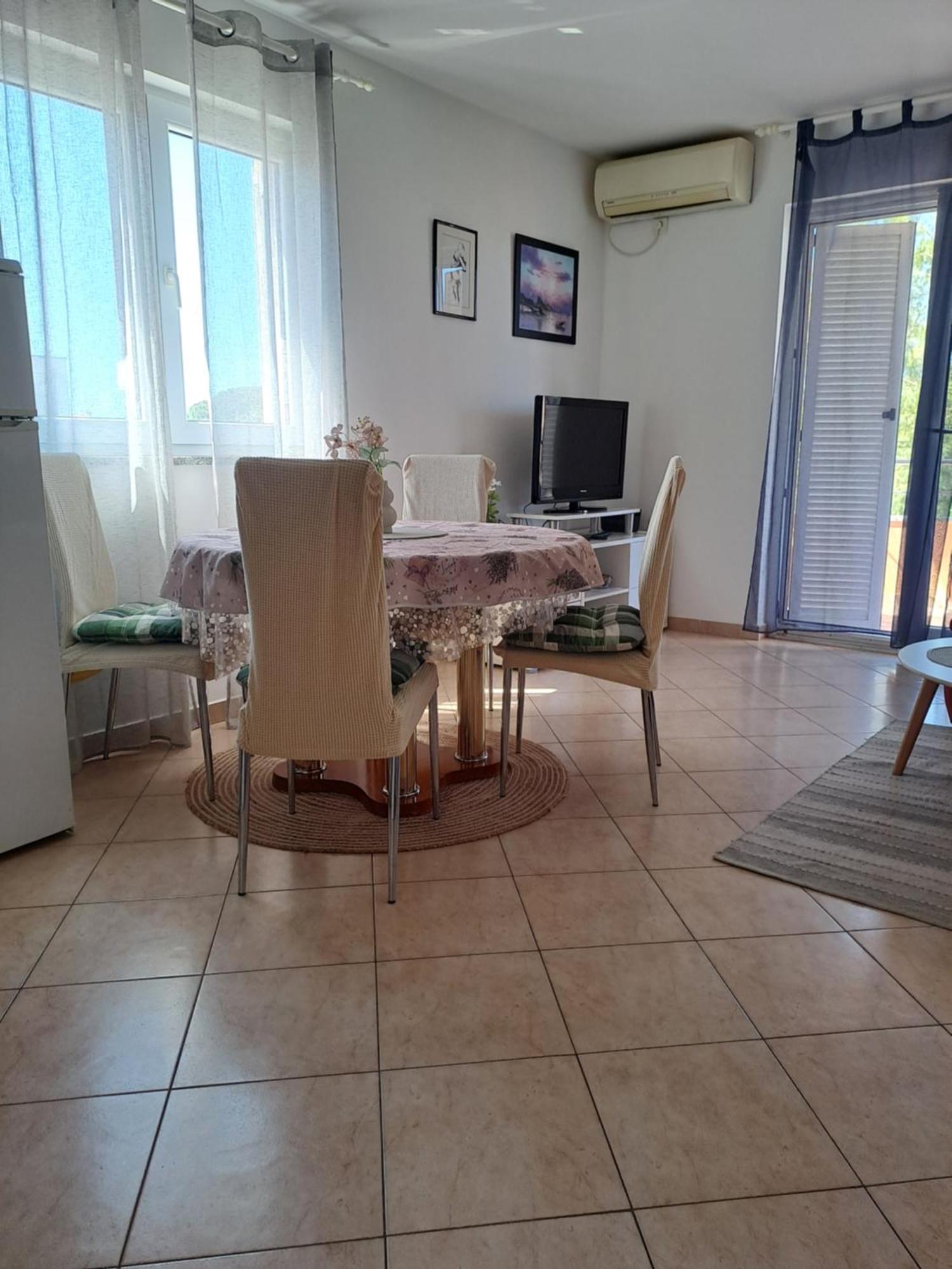 Apartman valbandon Fažana Buitenkant foto